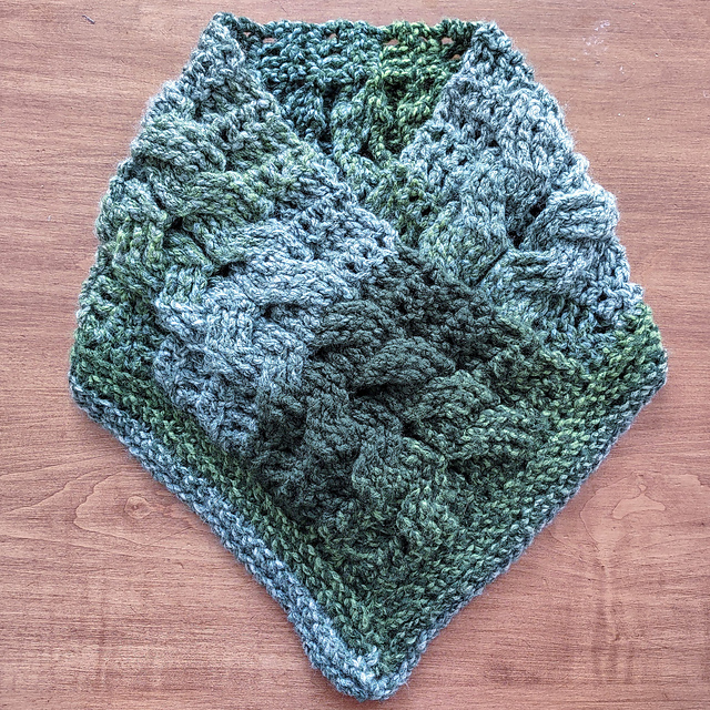 Cabled Hearts Cowl