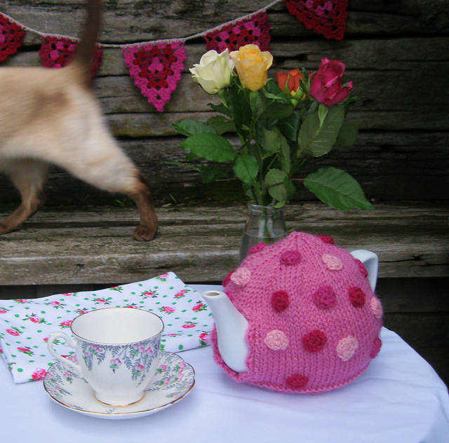 Polka Dot Tea Pot