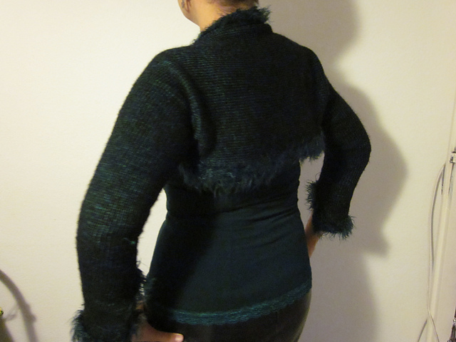 Simple customized shrug