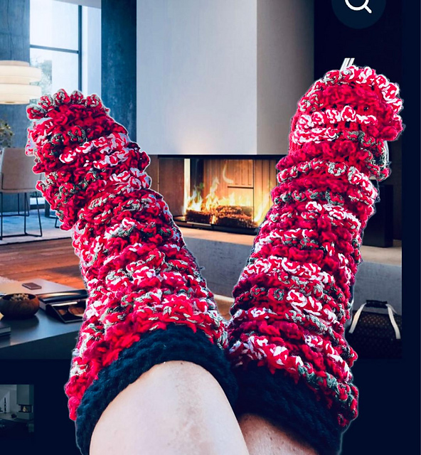 SANTA'S FAVORITE CHRISTMAS BOOTIES