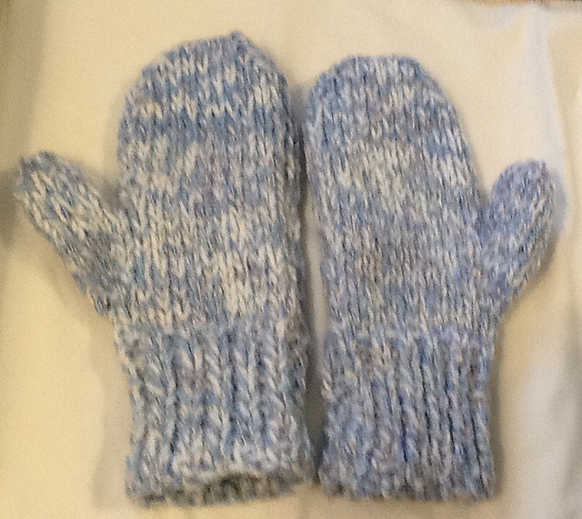 Warm Canadian Mitts