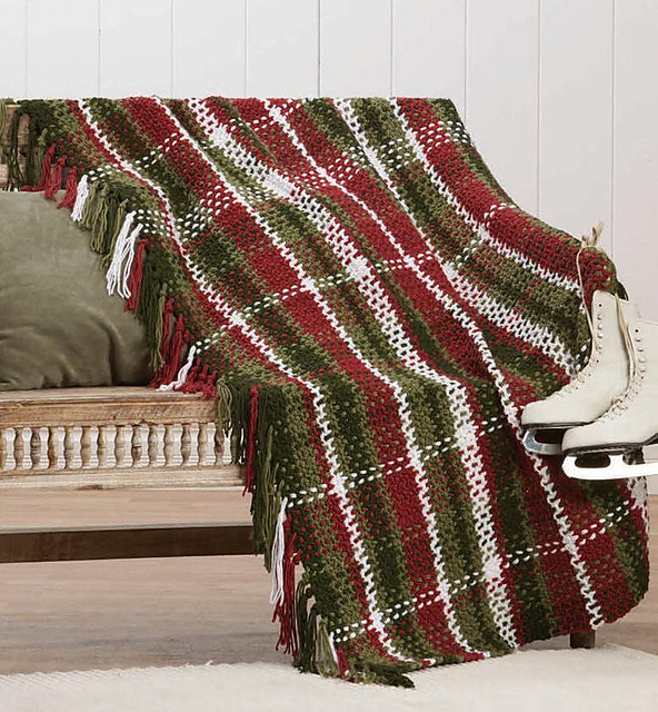 Yule Be Plaid Throw
