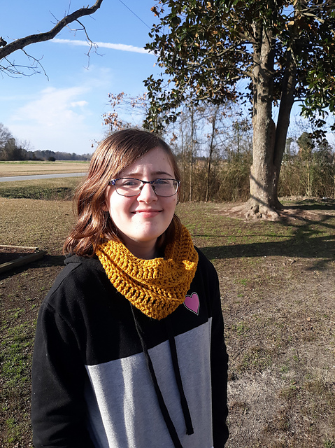 Textured Crochet Cowl