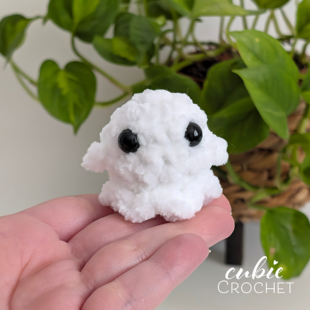 Tiny Ghost