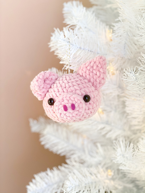 Piggie Ornament