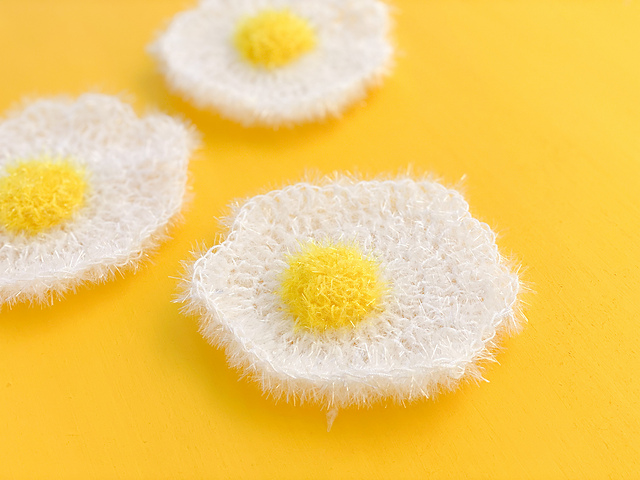 Egg Scrubby