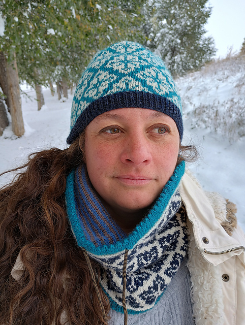 Chilly Willikers Cowl