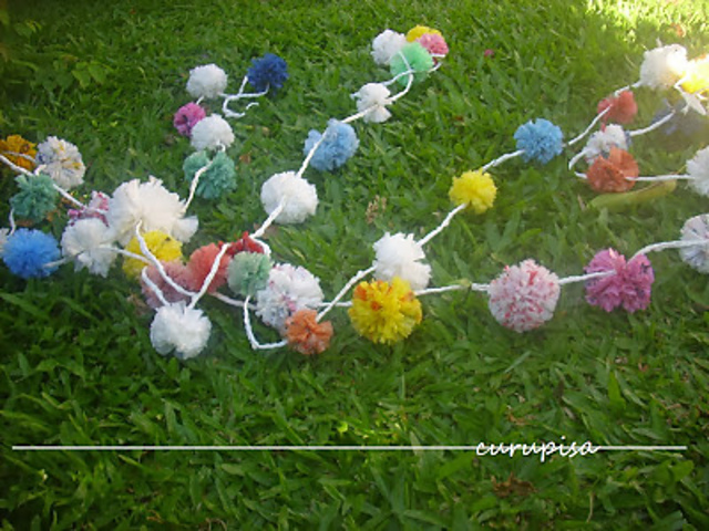plarn pompon garland
