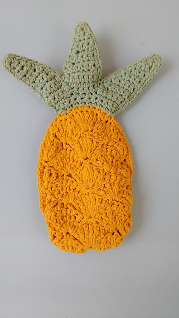 Ananá Potholder