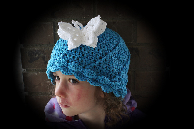 Pretty Twist Hat