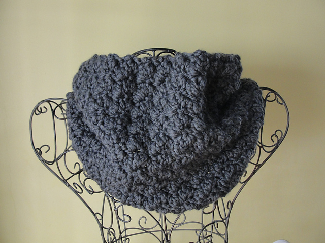003 Cowl Chunky Scarf The LAURA