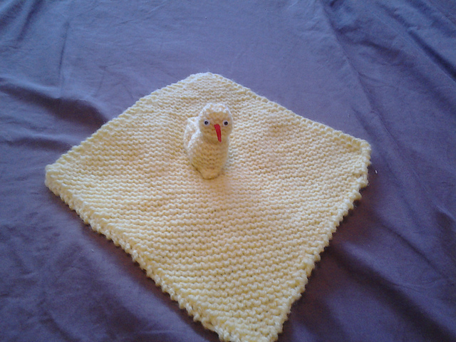 Daffy Duck mini comfy blanket