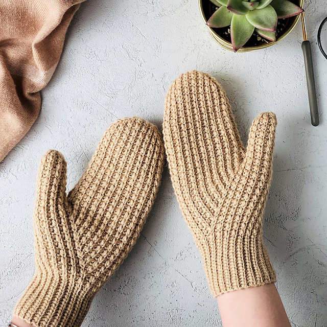 Pixel Mittens