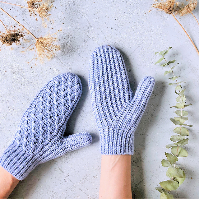 Interlace Mittens