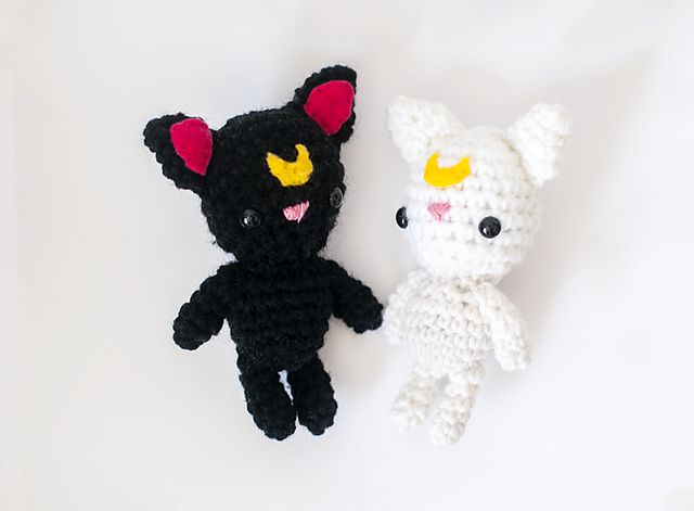 Luna and Artemis Amigurumi