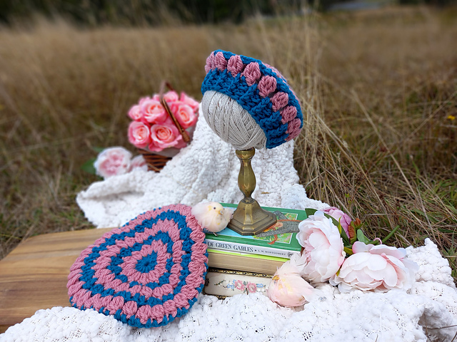 Chunky Petals Beret