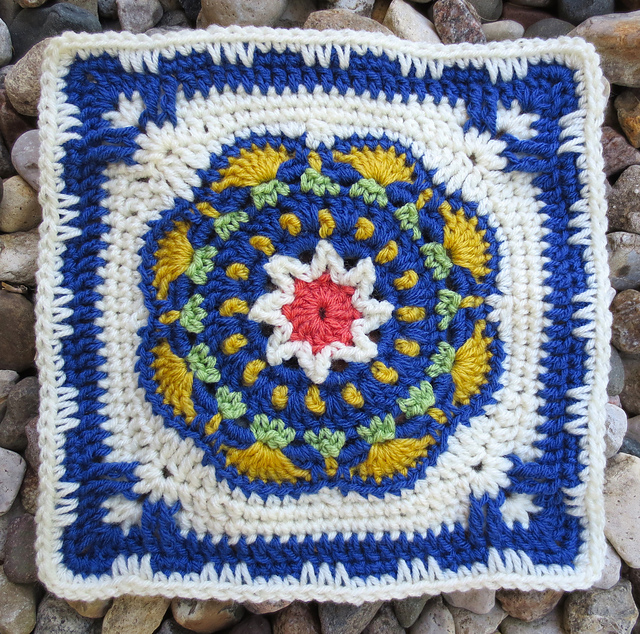 Daisy Girl Afghan Square