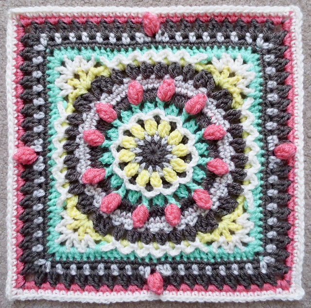 Rieta Afghan Square