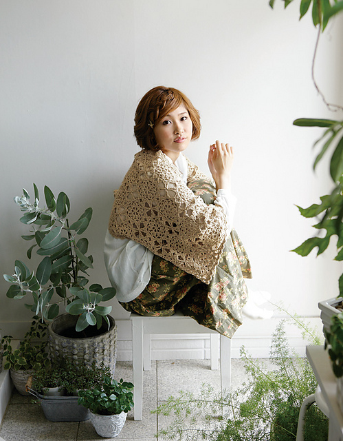 Basic Cotton Motif Shrug
