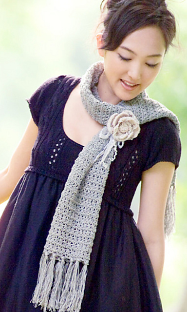 28-G741S Kirakira Stole