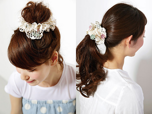 214s-11 Tours Scrunchie