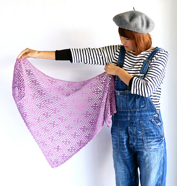 Elegant Tape Triangular Shawl