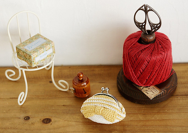 Ribbon Coin Purse