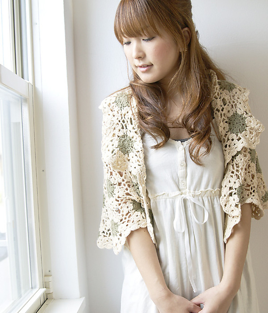 29-13 Motif Shrug