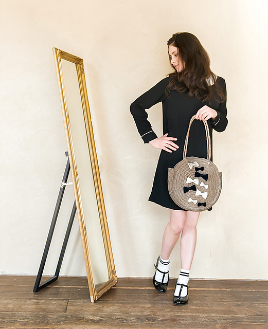 215ss-12 Round Girly Bag