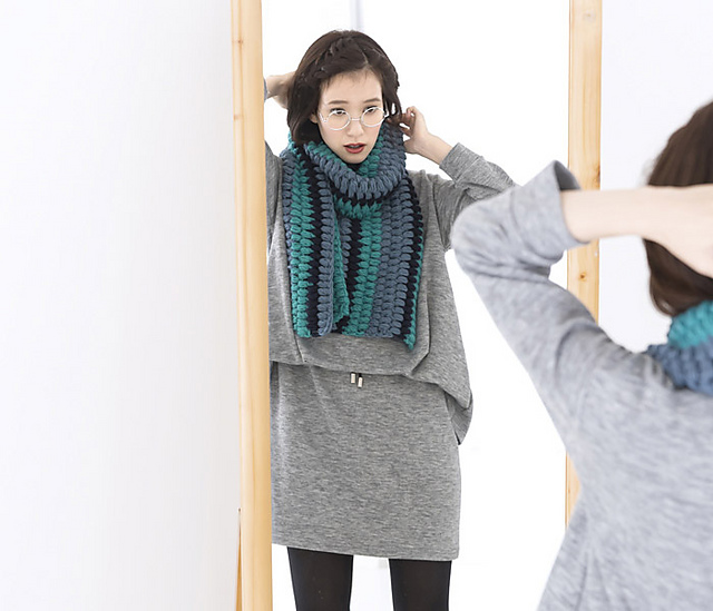 216w-10 Tamaami Scarf