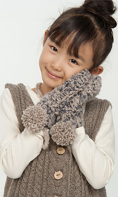 210-211-10 Pompom Mittens