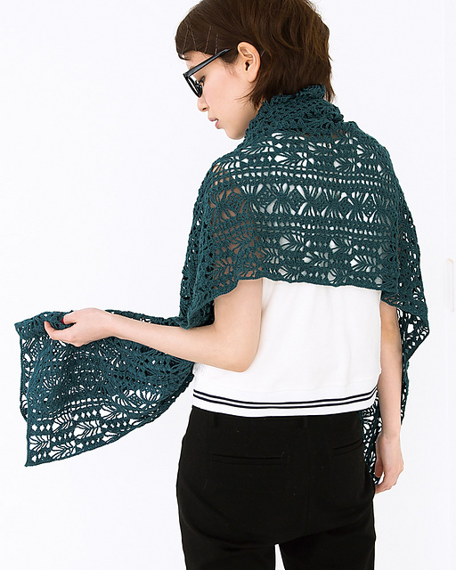 218s-08 Graceful Linen Shawl