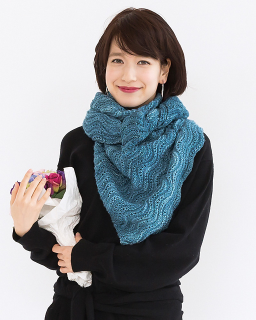 217w-12 Silky Wave Shawl