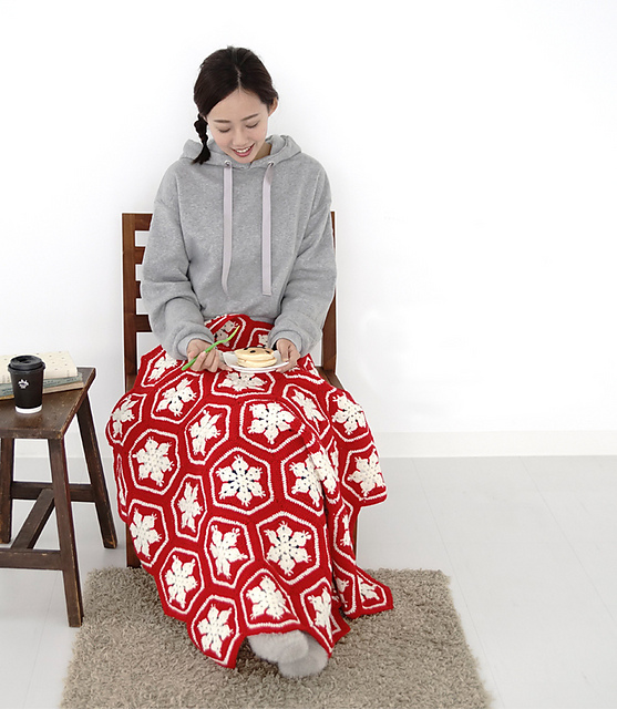 312bk Snowflake Blanket