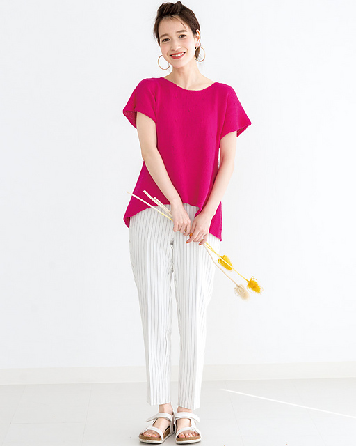 219s-04 Madonna Irregular Hem Top