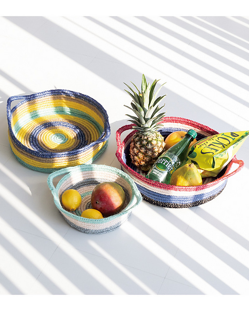219s-11 Colorful Baskets