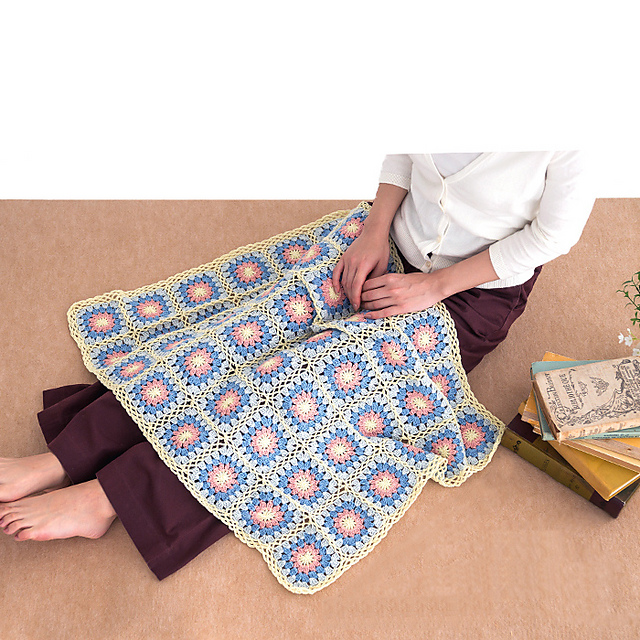 317mb Carta Lap Blanket