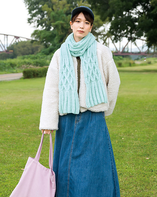 219W-11 Smocked Scarf