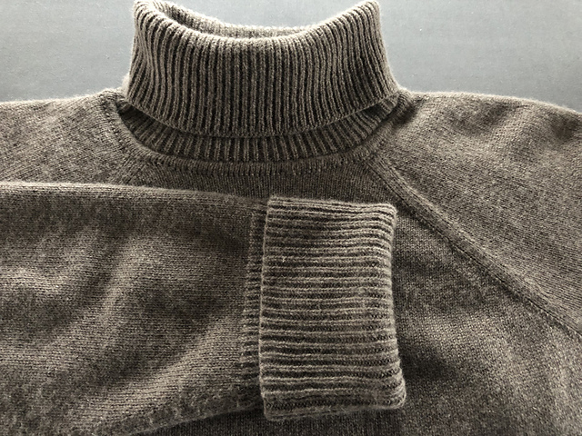 Ravelry: Turtleneck oversized Pullover pattern by Daniela Ludwig