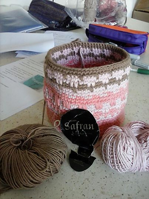 yarn bowl bag girl