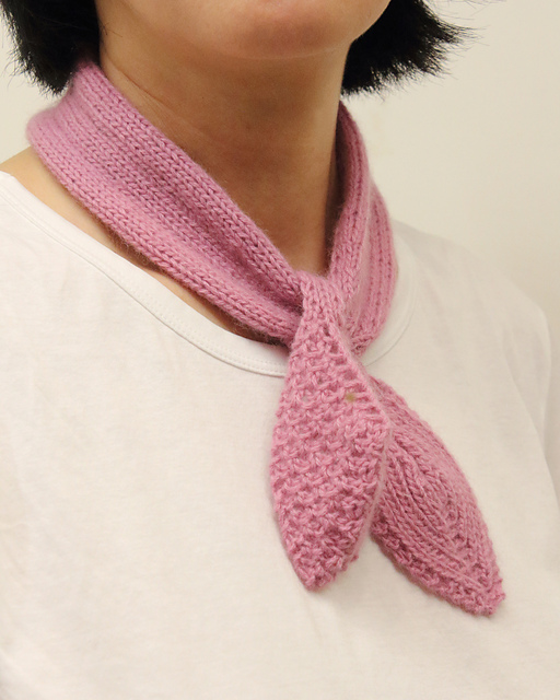 Cone shaped leaf Neckerchief