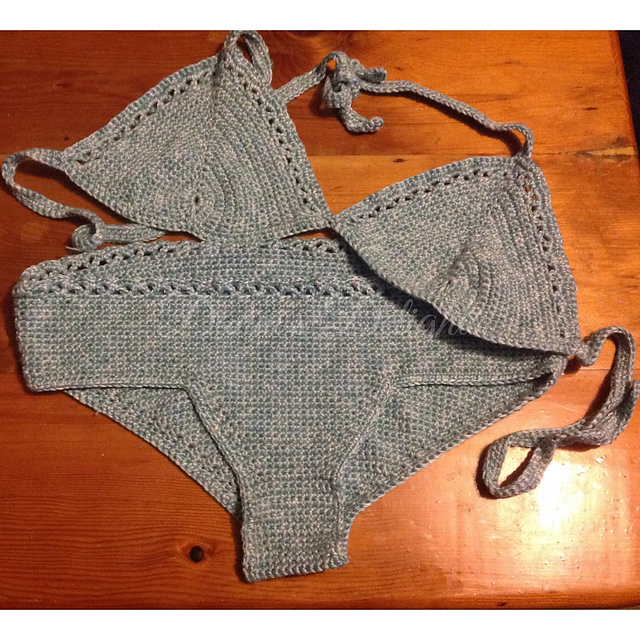 Lady's Bikini (crocheted)