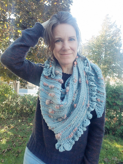 Art Yarn Shawl "La Bouclée"
