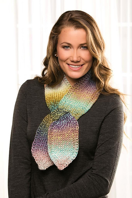 Kayla Tunisian Keyhole Scarf