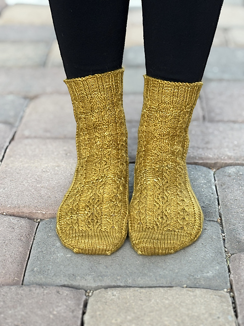 Dashing Cables Socks