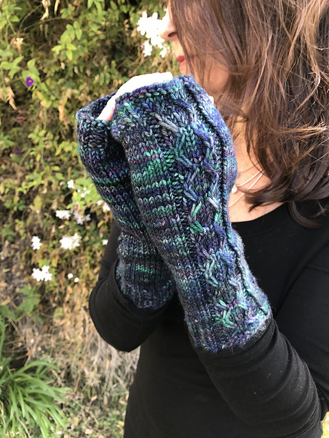 Divergence Mitts