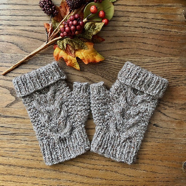 Sutton Heights Mitts