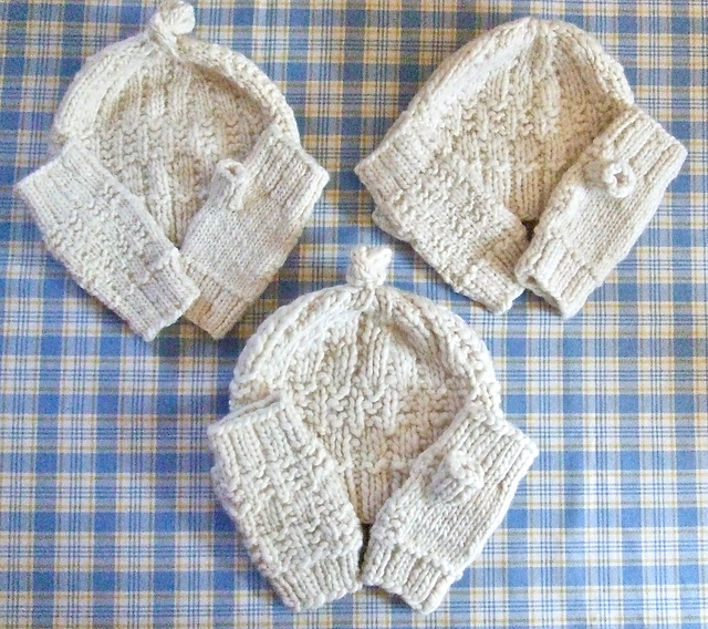 Seeded Rib Check Hats & Mitts