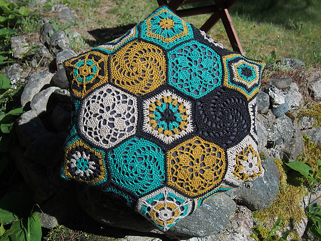 CAL Cushion