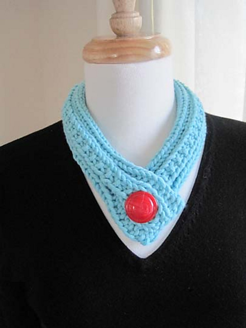Bold Button Neckpiece